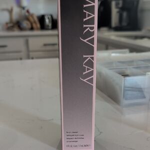 Mary Kay Brush Cleaner